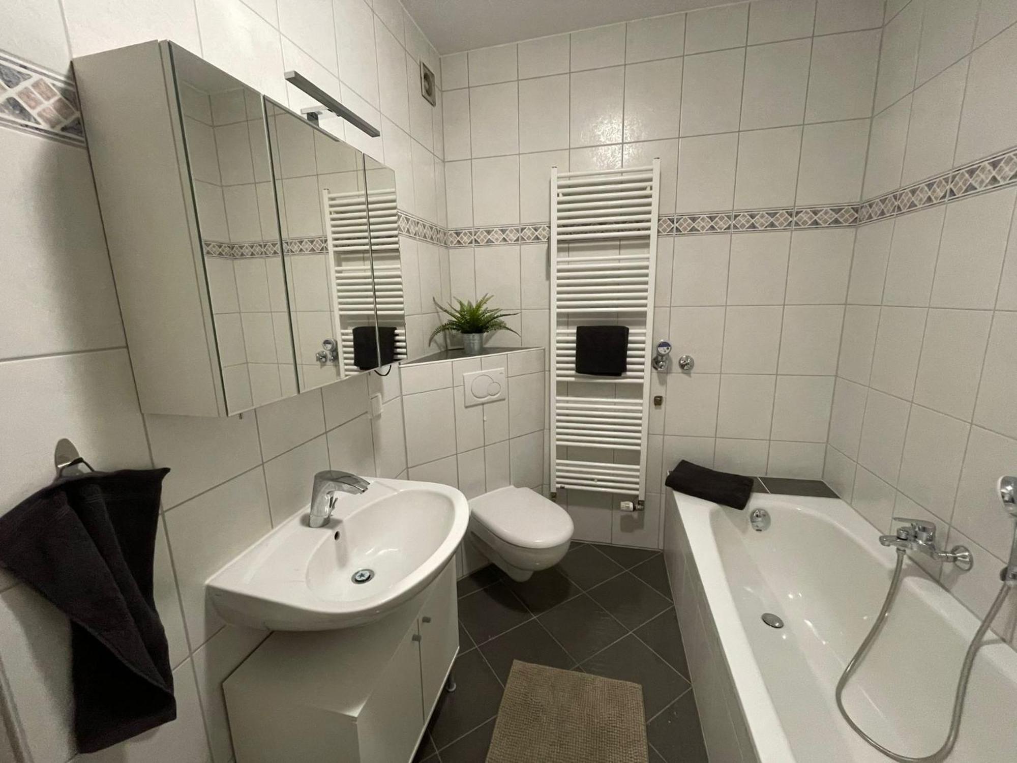 Ferienwohnung Mia Niestetal Екстериор снимка